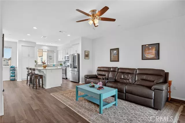 Corona, CA 92878,893 Tangelo Way #103