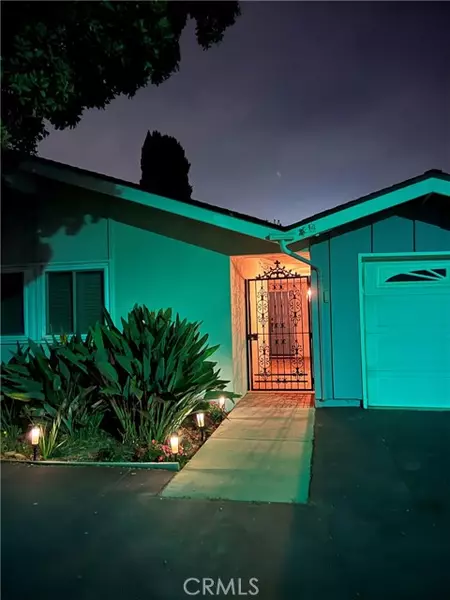 2486 Napoli Way, Costa Mesa, CA 92627