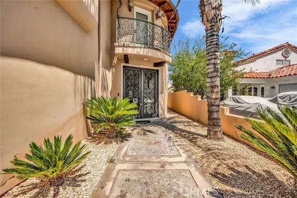 Canyon Lake, CA 92587,30420 Longhorn