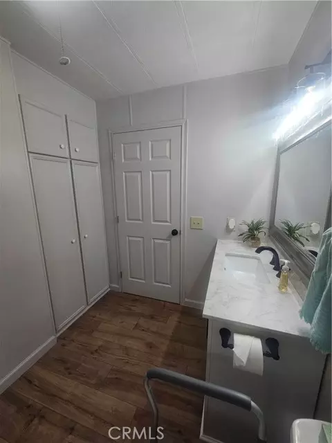 Redlands, CA 92374,626 N Dearborn Street #9