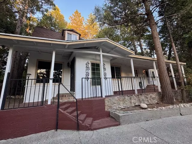 23581 Lake Drive, Crestline, CA 92325