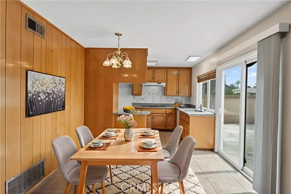 Buena Park, CA 90620,7430 El Rosal Circle