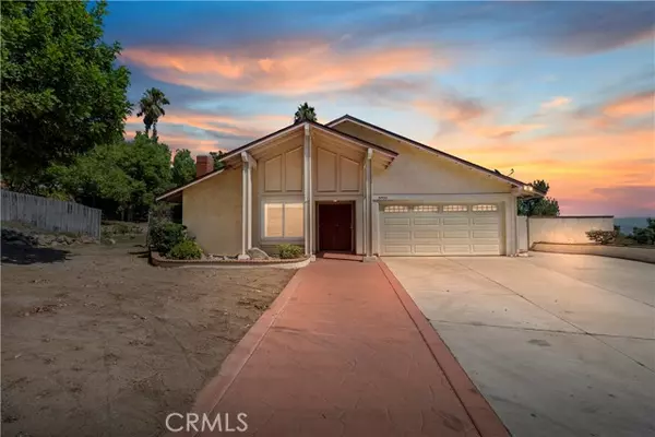 5900 Winncliff Drive, Jurupa Valley, CA 92509