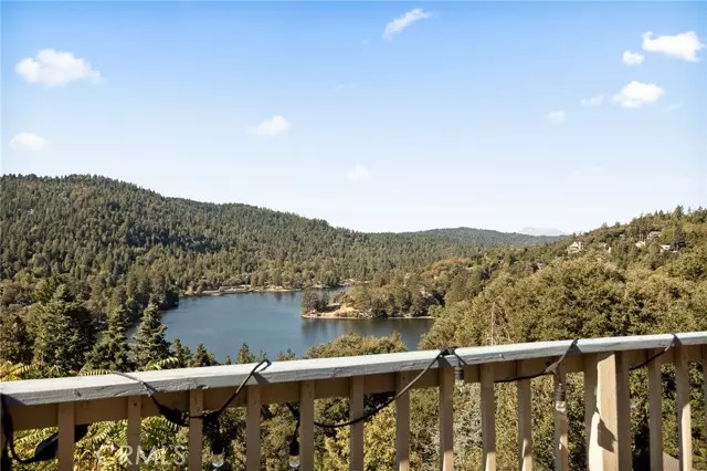 404 Darfo, Crestline, CA 92325