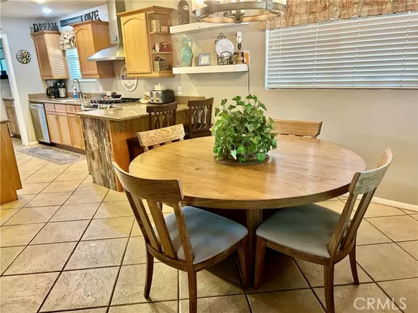 Cherry Valley, CA 92223,39407 Tokay