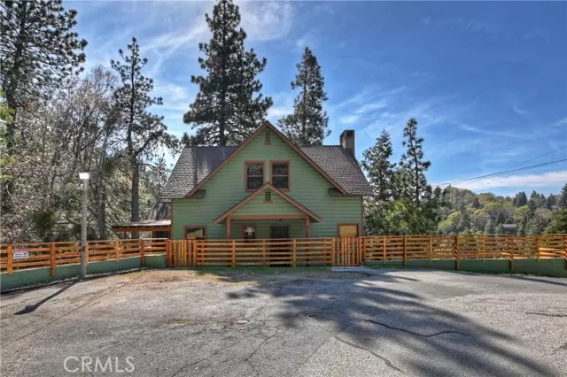 Crestline, CA 92325,617 Acacia
