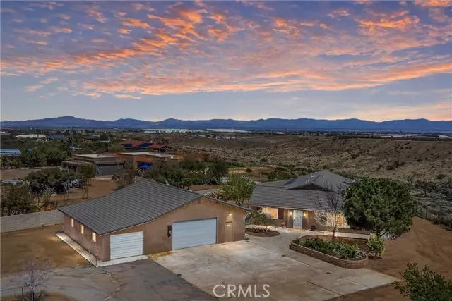 7045 Oak Hill Road, Oak Hills, CA 92344