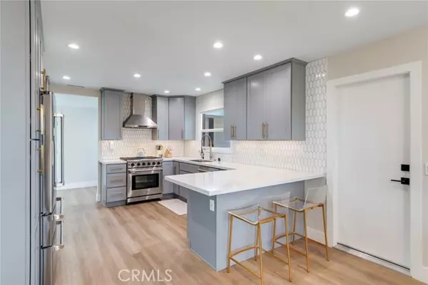 Yorba Linda, CA 92886,5312 Kentwater Place