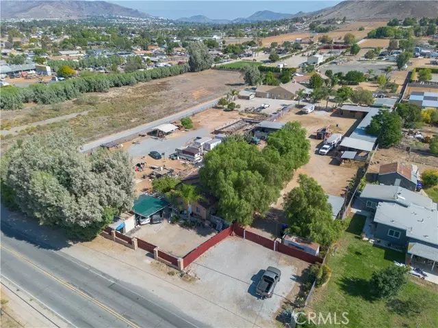 Jurupa Valley, CA 92509,5334 Pedley