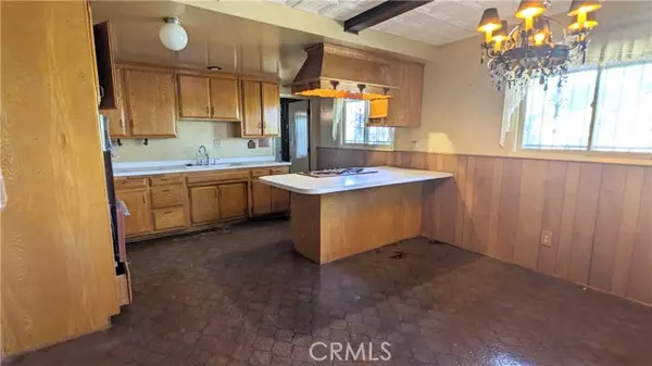 Upland, CA 91786,384 W 7th