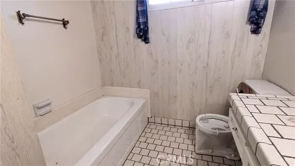 Upland, CA 91786,384 W 7th