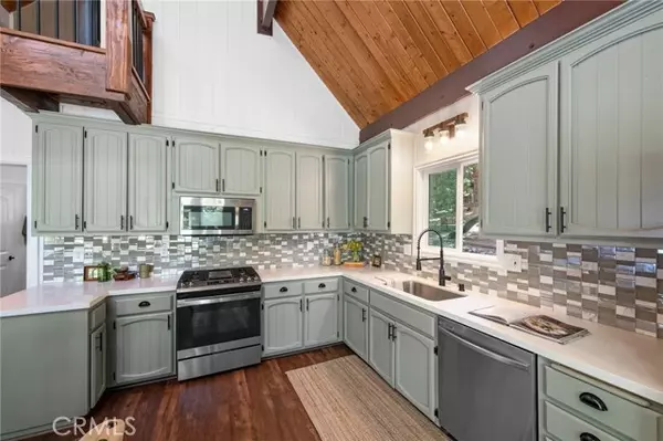 Lake Arrowhead, CA 92352,635 Grass Valley Drive