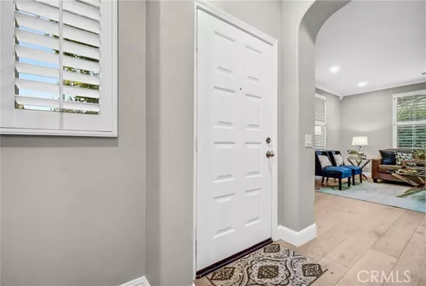 Irvine, CA 92602,45 Avondale