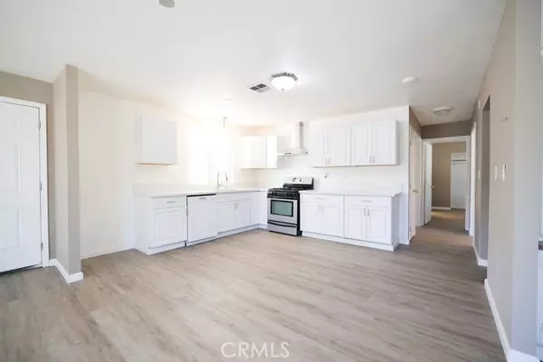 San Jacinto, CA 92582,315 N Palomar Avenue