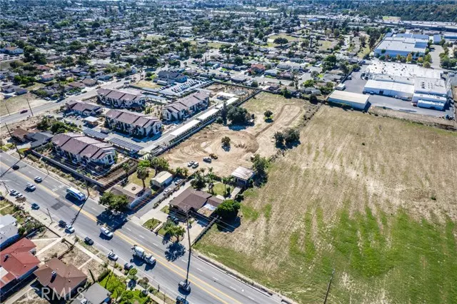 Redlands, CA 92374,831 W Lugonia