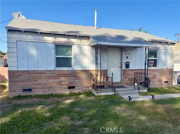 Carson, CA 90810,2539 E 219th Place