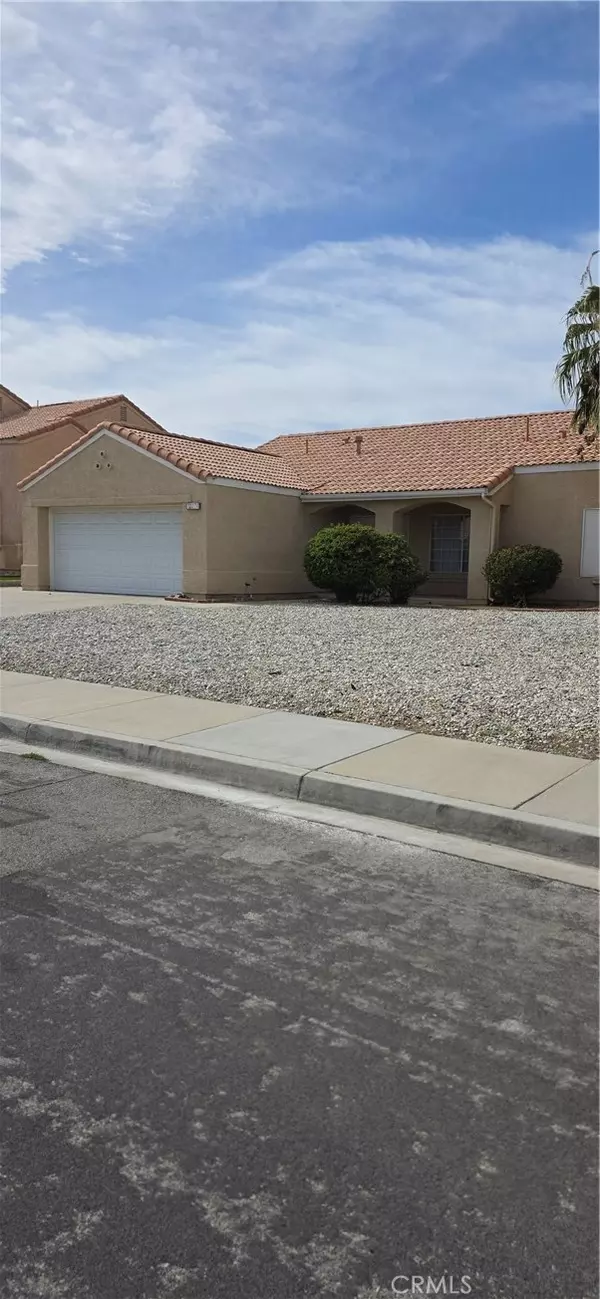 12374 Chuckwalla, Victorville, CA 92395