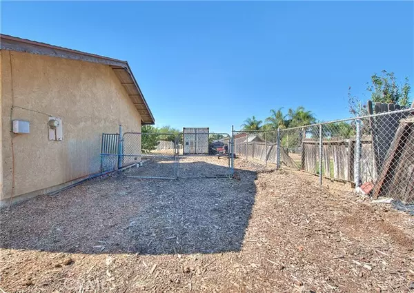 Jurupa Valley, CA 92509,5999 Homestead