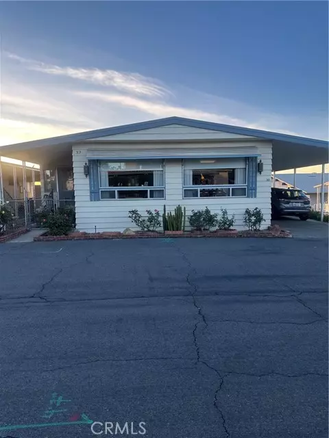 12582 2nd #32, Yucaipa, CA 92399