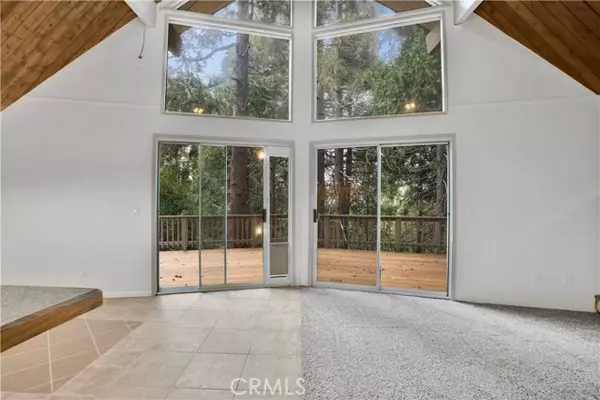 Lake Arrowhead, CA 92352,414 Grass Valley