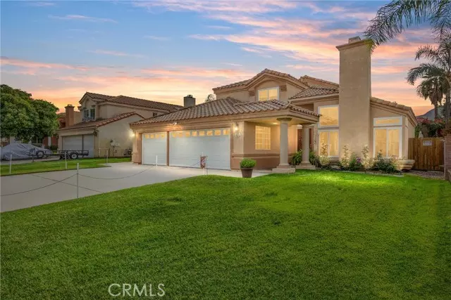 2574 Carbon Court, Colton, CA 92324