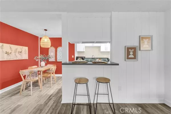 Santa Ana, CA 92707,1030 W Macarthur Boulevard #5