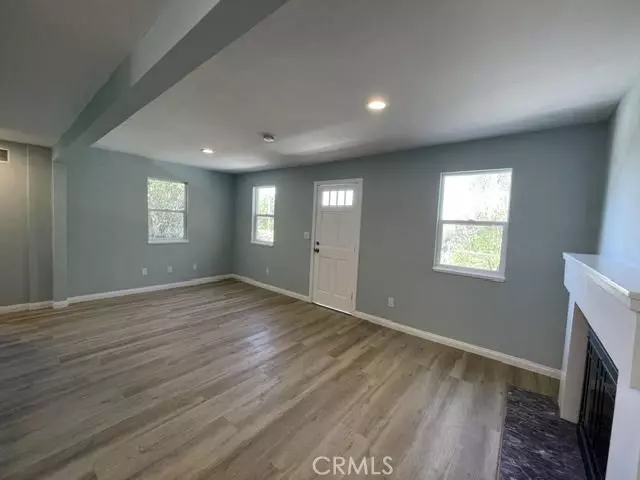 6818 Santa Susana Pass Road, Simi Valley, CA 93063