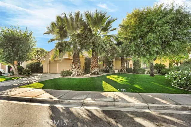 45065 Desert View Court, La Quinta, CA 92253