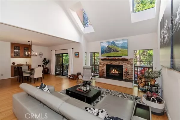 Lake Arrowhead, CA 92352,27162 Peninsula Drive