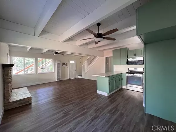 Lake Arrowhead, CA 92352,286 Terrace