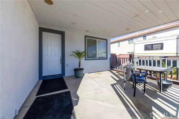 Adelanto, CA 92301,9868 Maple Court