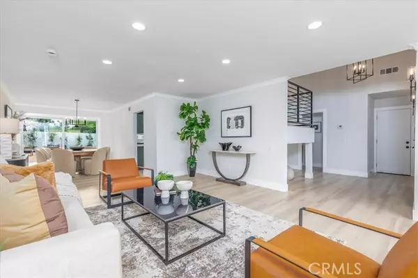 Woodland Hills (los Angeles), CA 91364,4401 Cezanne Avenue