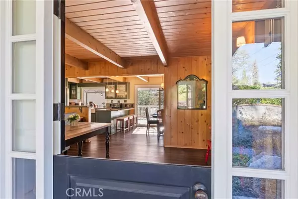 Lake Arrowhead, CA 92352,27685 High Knoll Rd.