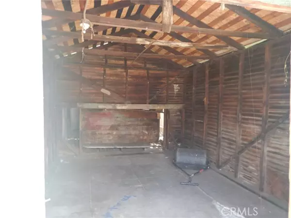 Los Angeles, CA 90037,4242 Kenwood Avenue