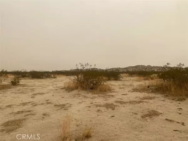 0 (210e) Largo, Palmdale, CA 93591