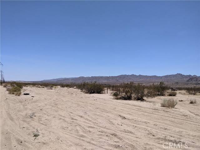 0 None, Joshua Tree, CA 92277