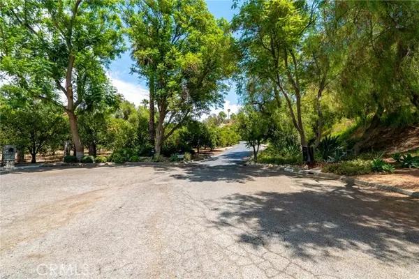 Riverside, CA 92506,0 Rolling Ridge