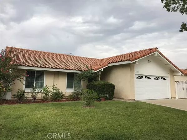 1323 Kingswood Drive, Redlands, CA 92374