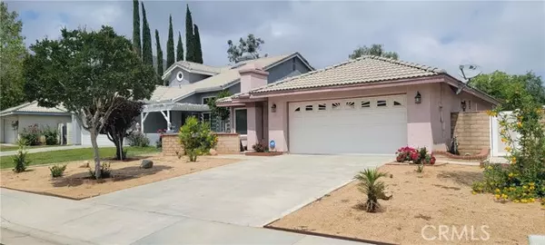 10327 Crossing Green Circle, Moreno Valley, CA 92557