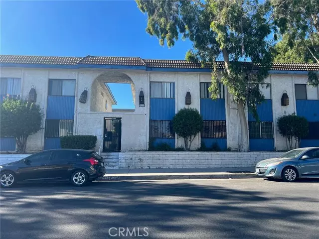 Panorama City (los Angeles), CA 91402,9119 Wakefield Avenue #4