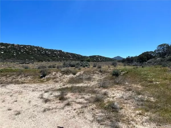 Aguanga, CA 92536,2 Barbara Trail