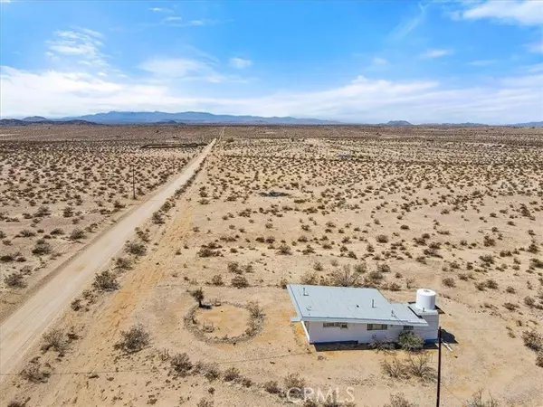 Twentynine Palms, CA 92277,67876 Presswood Road