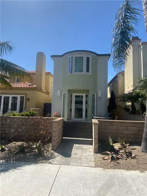 Huntington Beach, CA 92648,217 6th Street