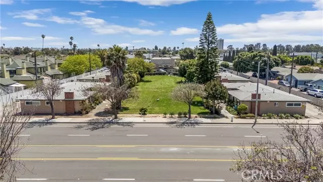 617 Victoria Street, Costa Mesa, CA 92627