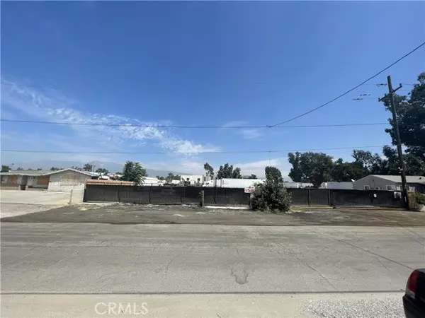 Fontana, CA 92337,15862 Boyle Avenue