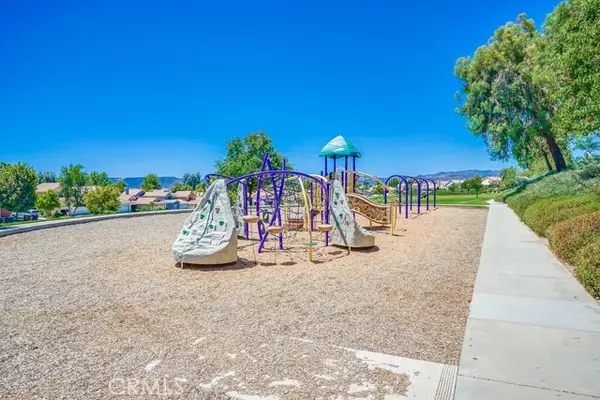 Murrieta, CA 92562,39833 Western Jay Way