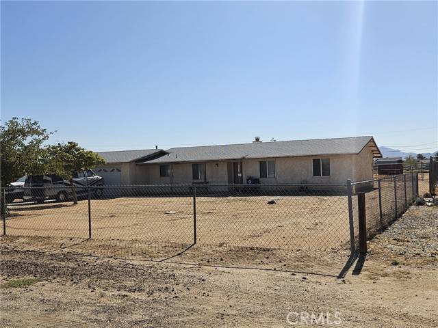 15235 Apache Road, Apple Valley, CA 92307