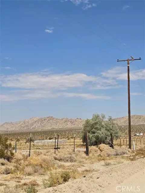 Lucerne Valley, CA 92356,10252 Santa Fe Road