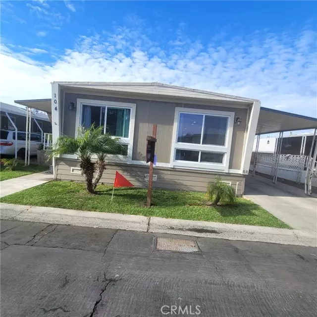 Tustin, CA 92780,104 Malaga #104