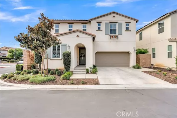 2414 Via Alicante, Corona, CA 92881